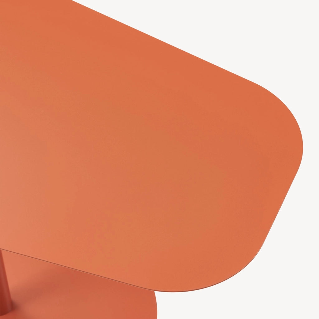 Tavolino Laterale da Divano Nastätten Metallo Piano Trapezoidale - Rosso Mattone Opaco [en.casa]