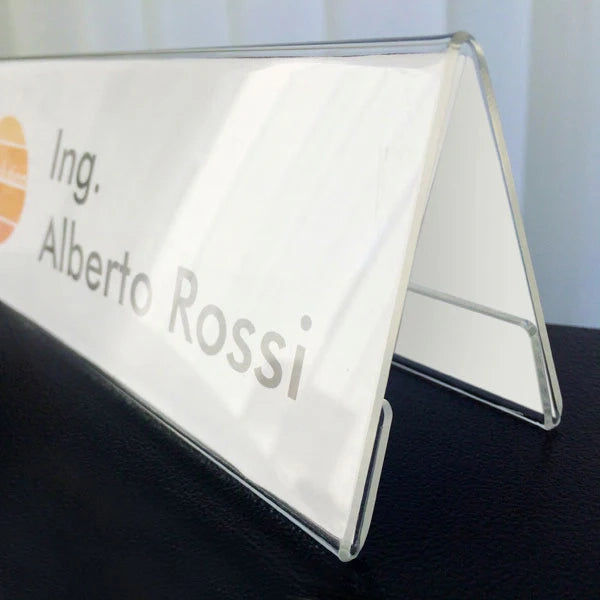 Segnaposto in plexiglass con base a V portanome eventi congressi - 20 x 8 x 8