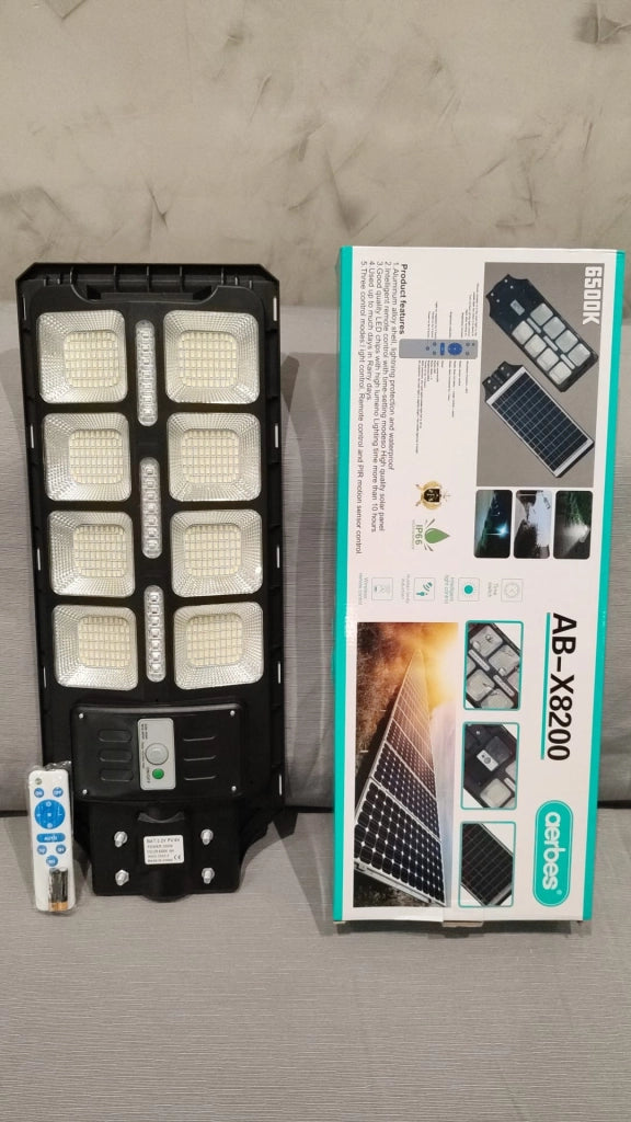 LAMPIONE LED 200W con PANNELLO SOLARE SENSORE CREPUSCOLARE PIR ip66 - ZENCOCCO
