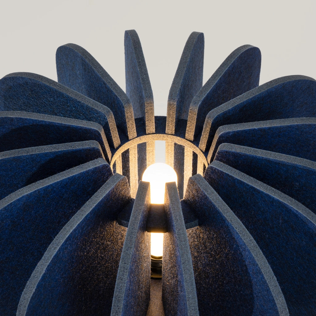 Lampada da terra treppiede feltro blu E27 Pure Lume