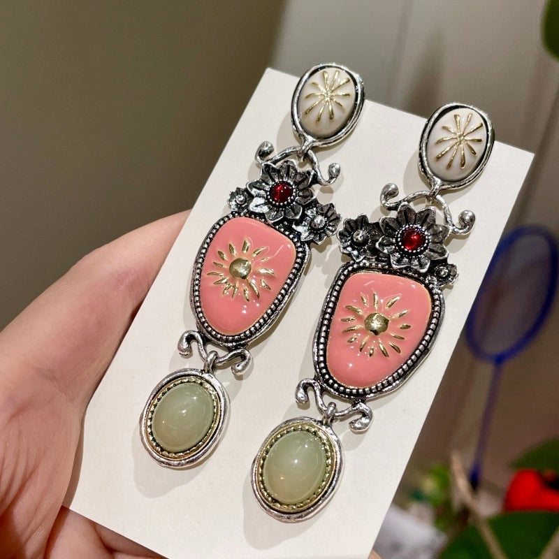 Orecchini a forma di fiore con smalto rosa, orecchini a tre strati con petali di cristallo in metallo.