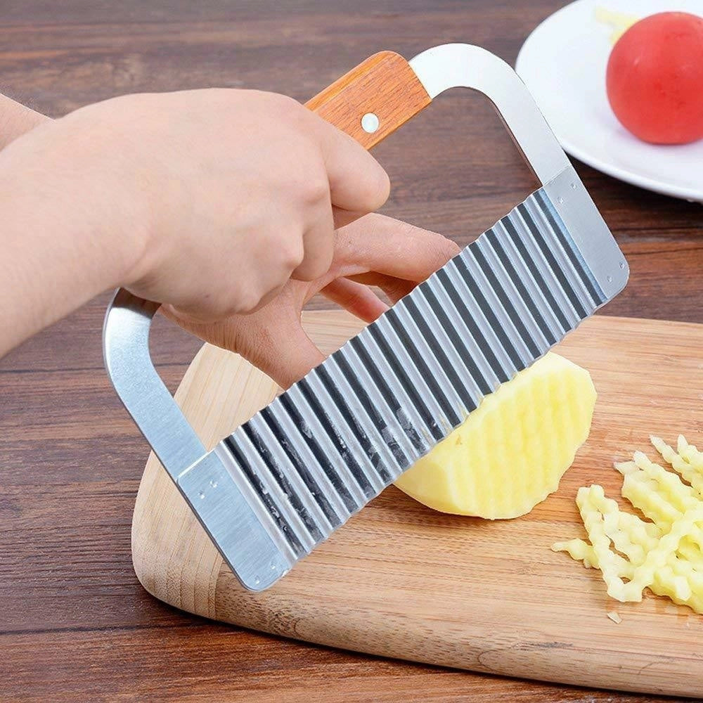 Trade Shop - Tagliapasta Verdure Spatola Ondulata In Acciaio Inox Con Manico Legno -