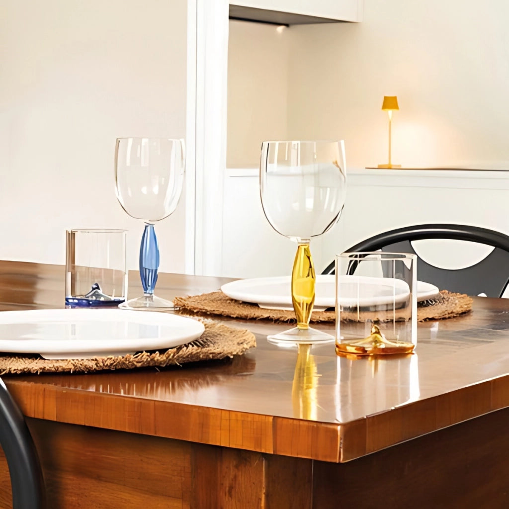 Dorici Set 4 Calici per Vino Bianco in Vetro Borosilicato Soffiato a Mano Trasparente e Verde Lago, Design Artigianale Elegante e Raffinato