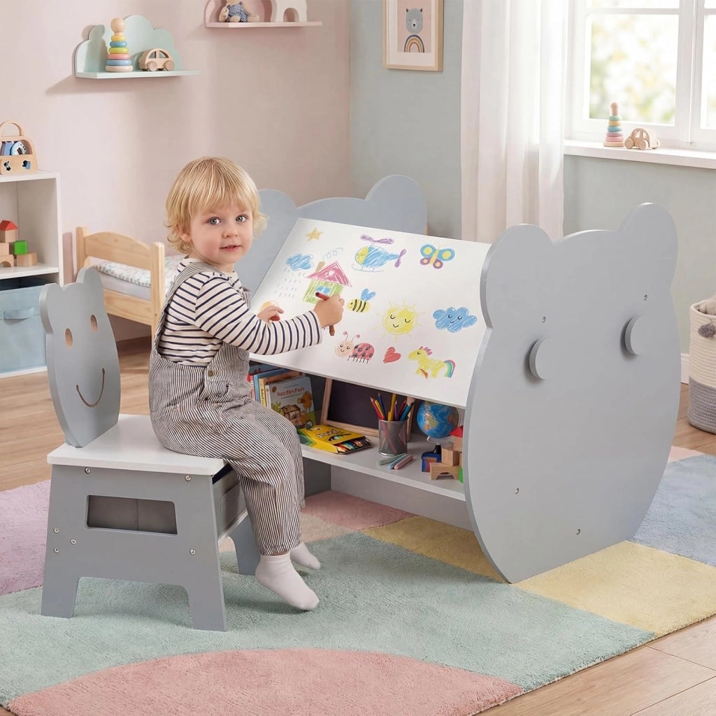 Set Tavolo e Sedia per Bambini 3+ Anni, Tavolo Multifunzionale con Lavagna Bifacciale, Ripiano e 4 Ganci Laterali, Sedia Comoda con Cassetto Rimovibile per Cameretta e Asilo (Grigio)