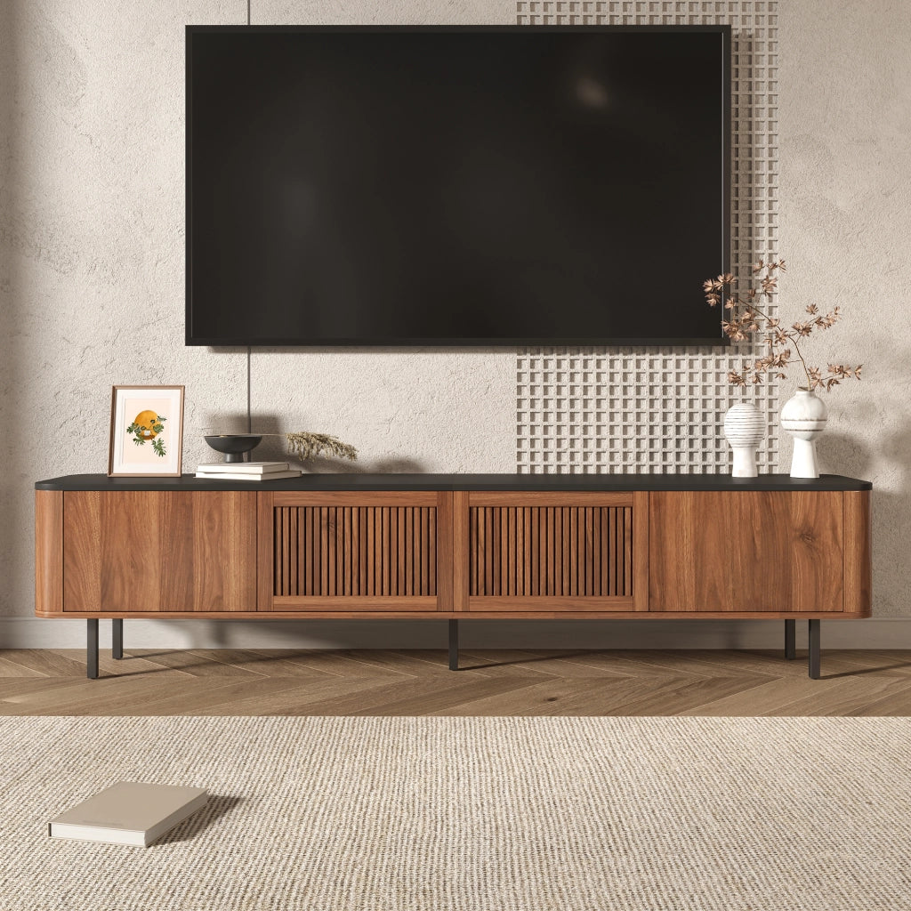 Mobile Porta TV con 2 Ante a Griglia e Vani Aperti; Stile Moderno; per Soggiorno; in MDF e Pannello Truciolare; Noce; 190??35??45 cm