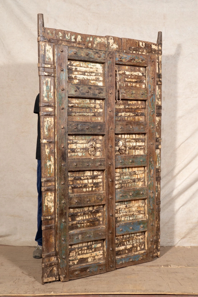 Biscottini Porta portone in legno massello e ferro da interno o da esterno vecchia e antica medievale scorrevole