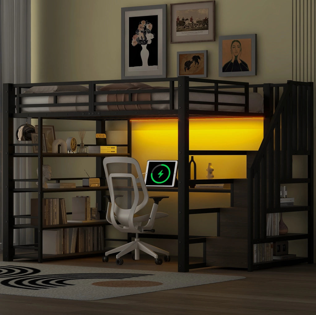 Letto a soppalco 140x200 cm in metallo con scrivania integrata; scaffali; LED e stazione di ricarica; nero
