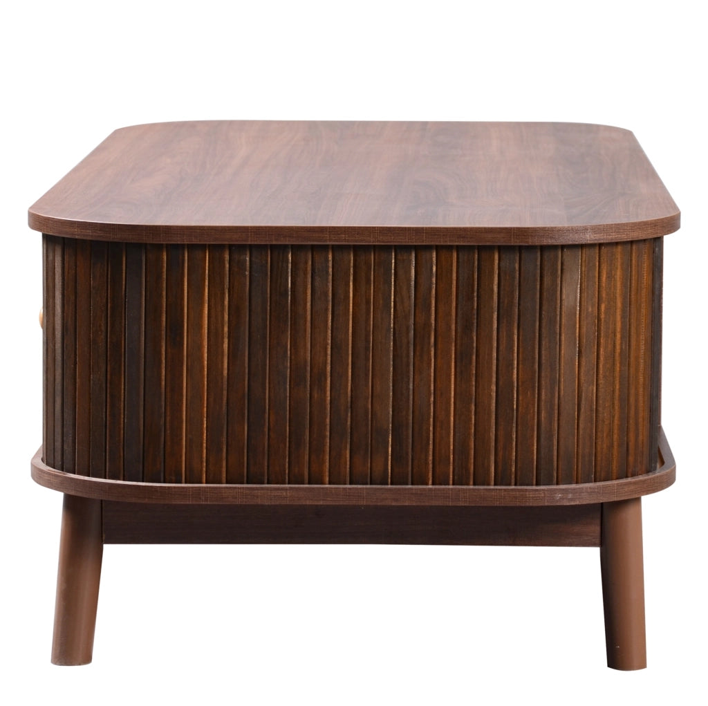 Tavolino da caffè 110x55x38;5 cm con cassetti e ante scorrevoli in rattan; MDF; naturale