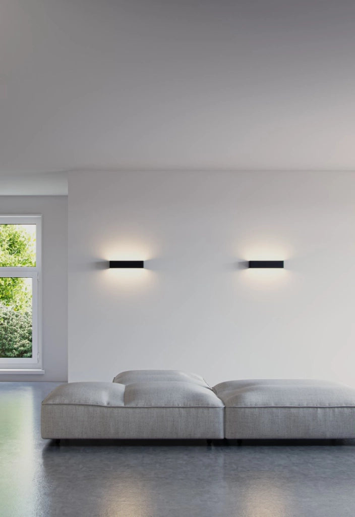 Mini Icon Wall 7W 120° Applique LED da Interno con Tecnologia Switch CCT 2700K/3000K/4000K, Finitura Bianco Opaco - Beneito & Faure