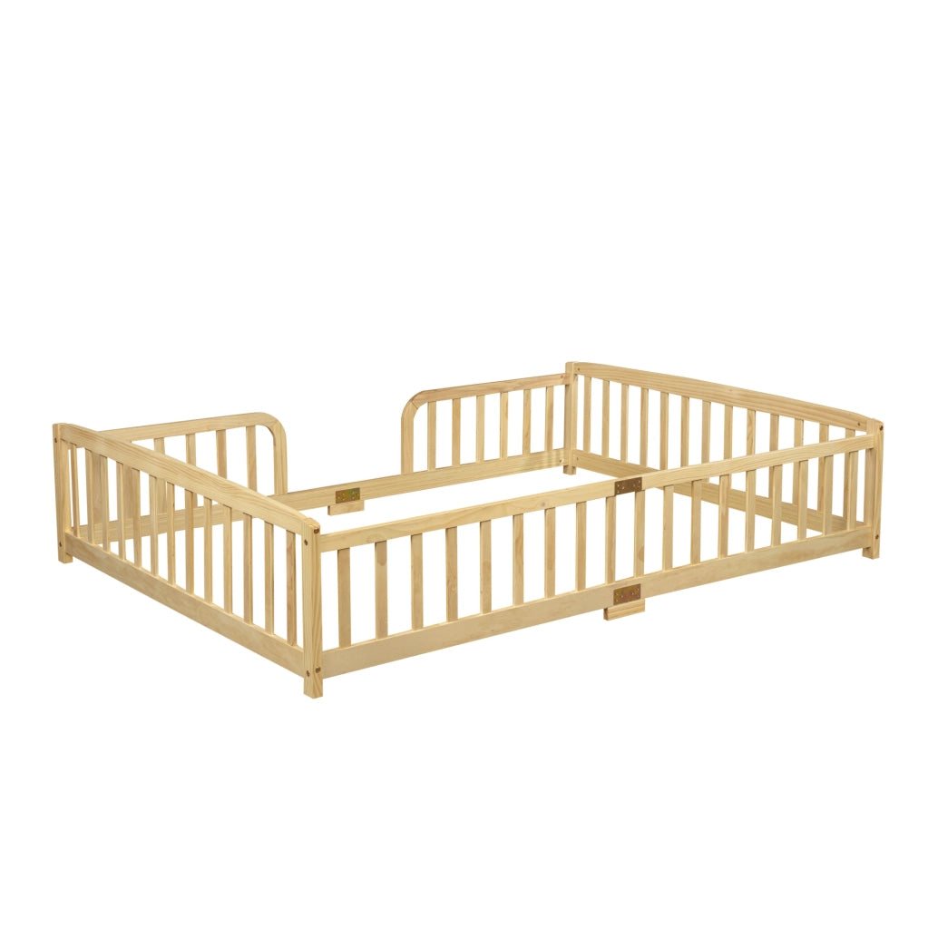 Letto a pavimento 140x200 cm con sponde e accesso centrale in legno colore naturale