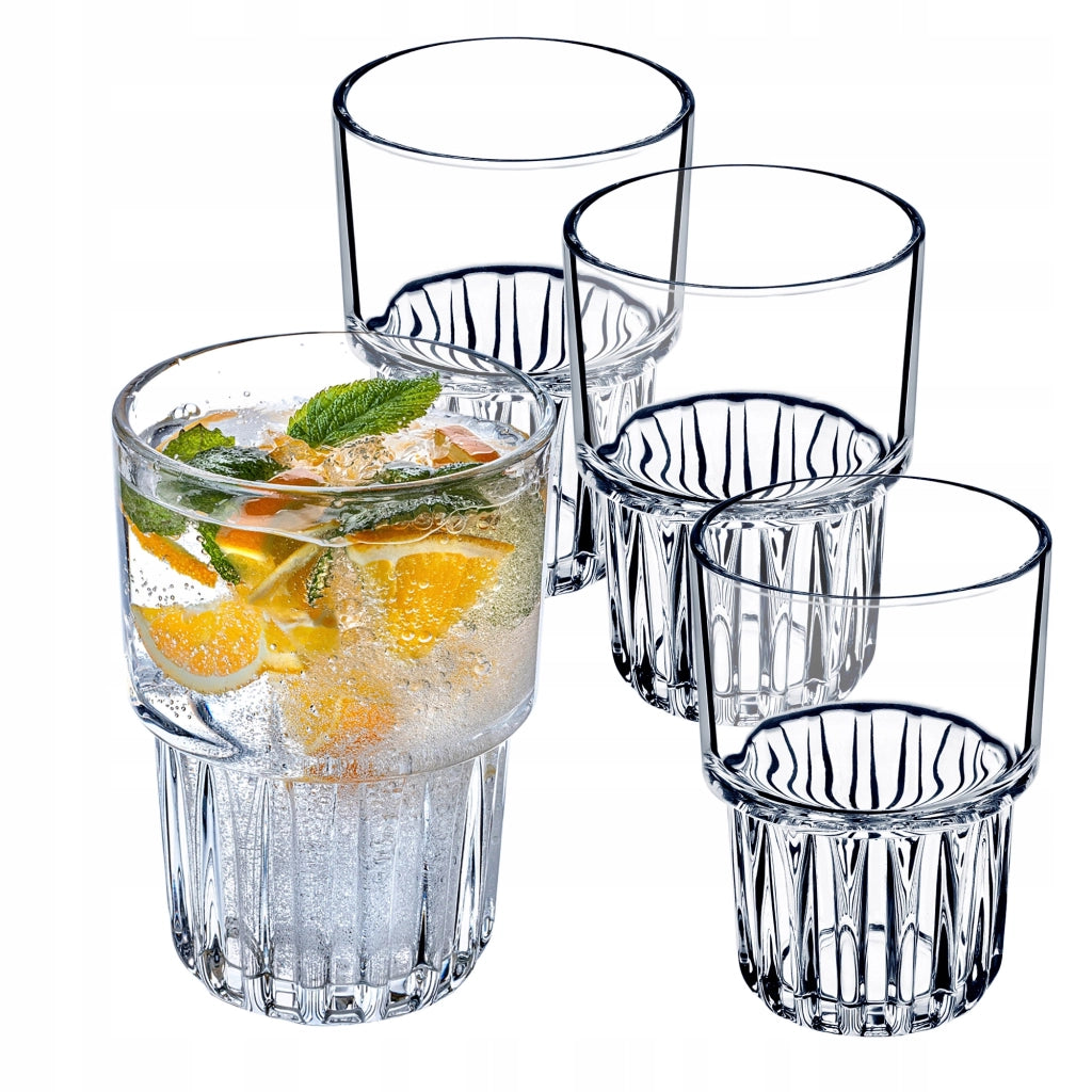 Set di 4 bicchieri KADAX per bevande fredde da 320 ml, con superficie a coste.