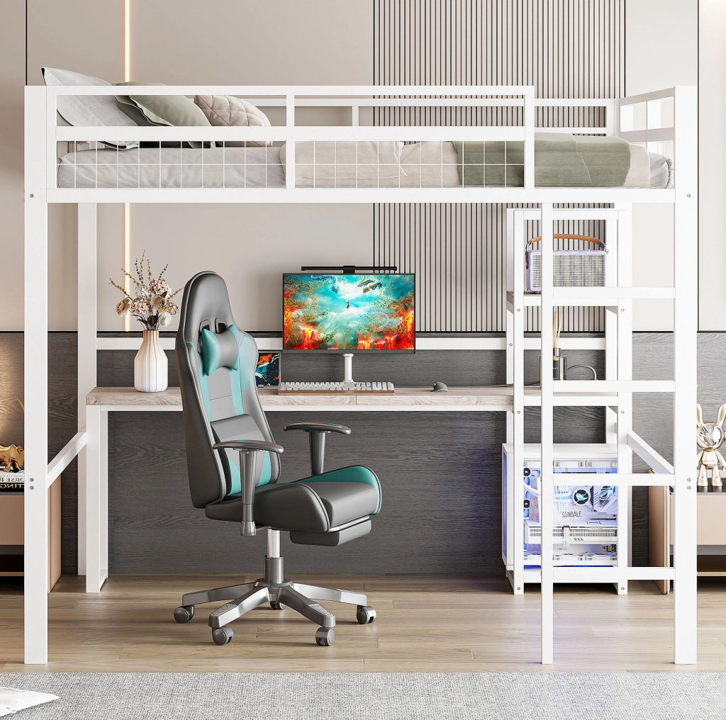 Letto a soppalco 140x200 cm con scrivania; scaffali e presa USB Type-C in metallo