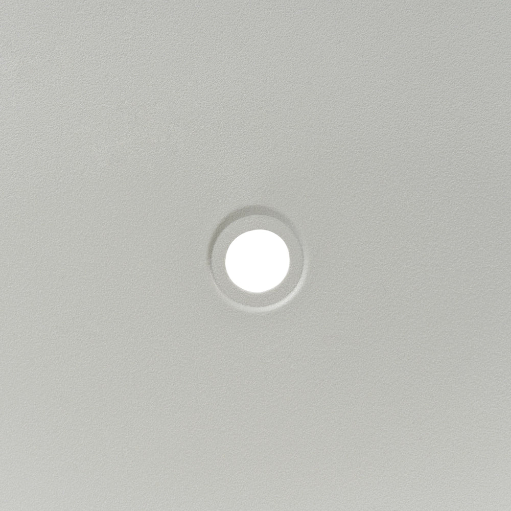 Set di 4 sedie moderne da interno ed esterno in plastica di colore grigio chiaro stile moderno contemporaneo