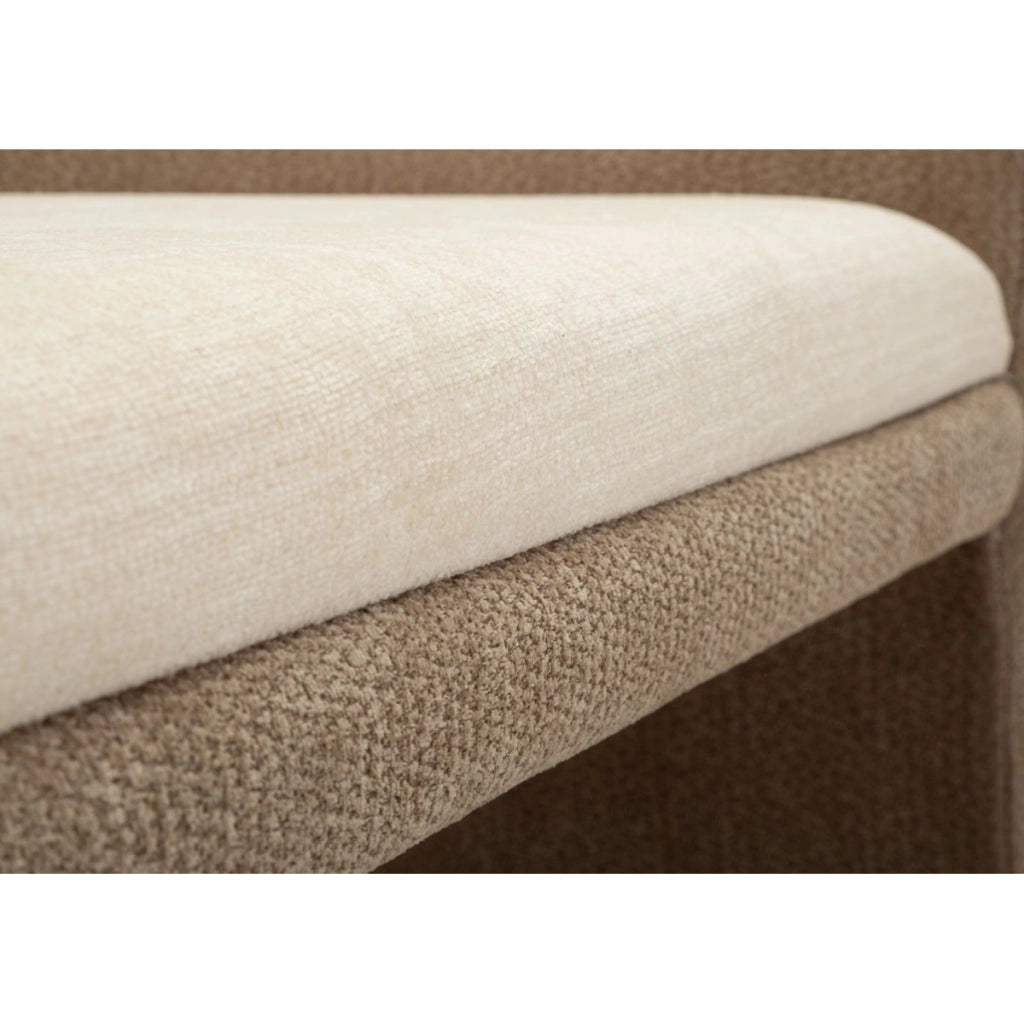 Panca dal design nordico con struttura in MDF e seduta imbottita beige