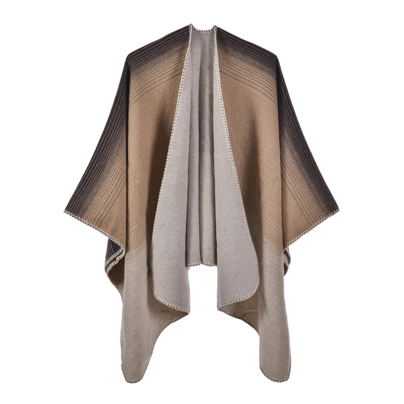 Elegante e semplice scialle, mantella da donna, sciarpa lavorata a maglia