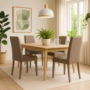 Set di 2 sedie da pranzo imbottite in similpelle beige Alina con struttura in legno facili da pulire Made in Italy | Duzzle