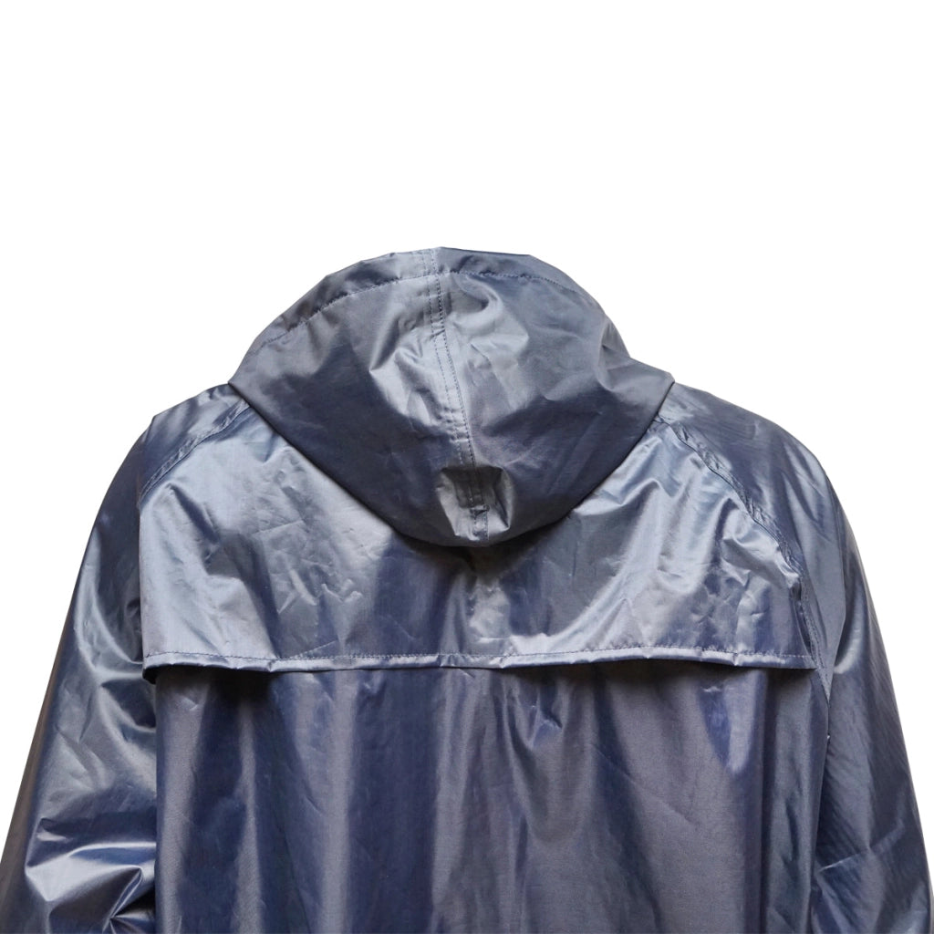 Completo impermeabile taglia L con cappuccio e pantaloni in poliestere e PVC, blu navy Breckner Germany.