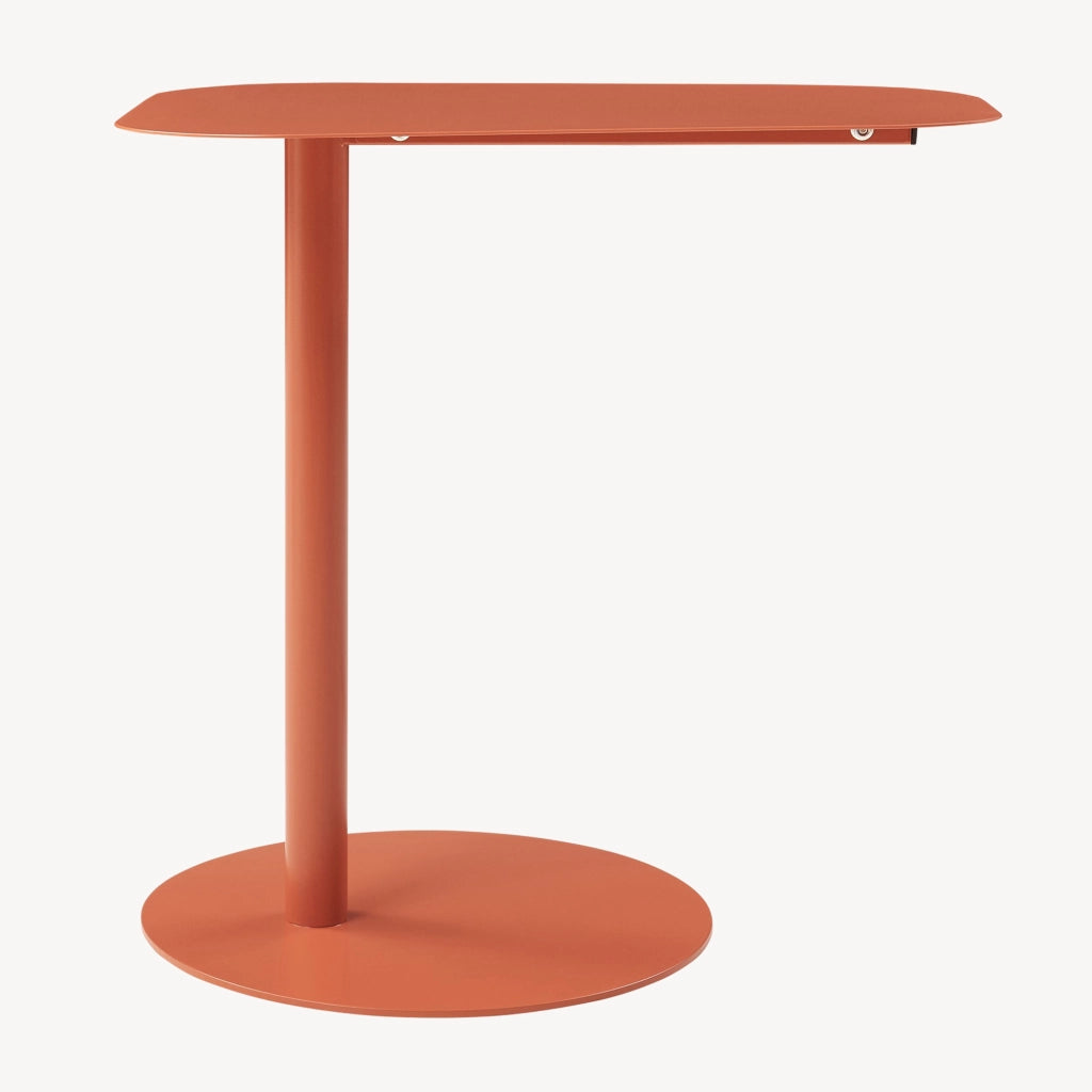 Tavolino Laterale da Divano Nastätten Metallo Piano Trapezoidale - Rosso Mattone Opaco [en.casa]