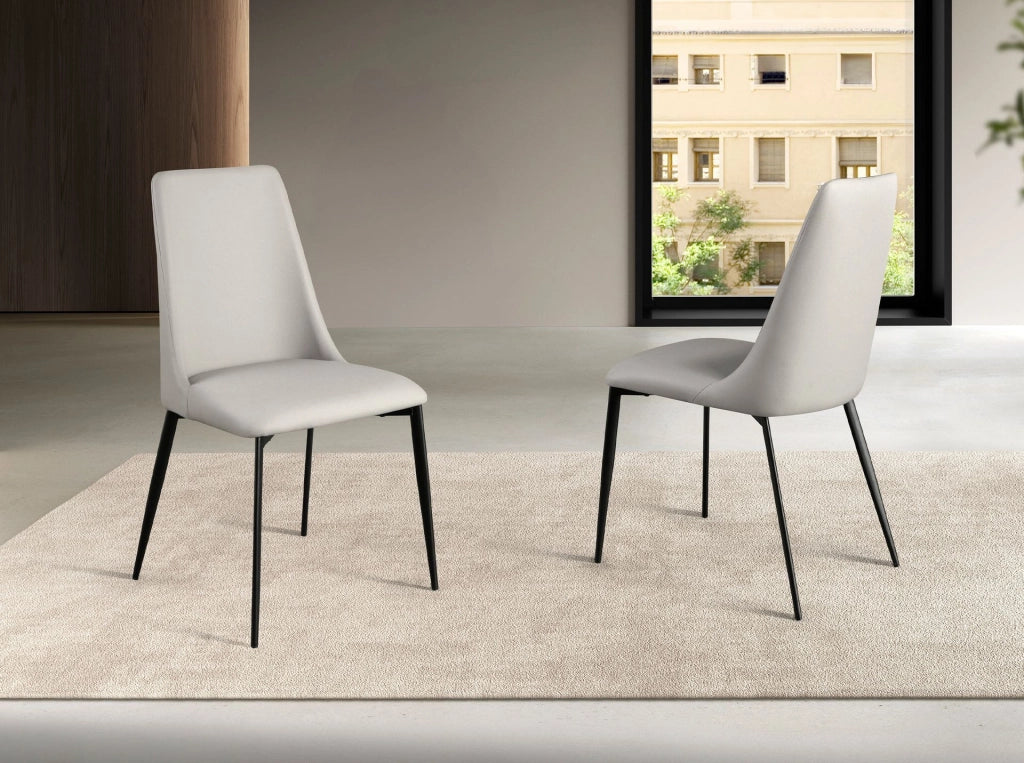 Sedia in similpelle grigio chiaro