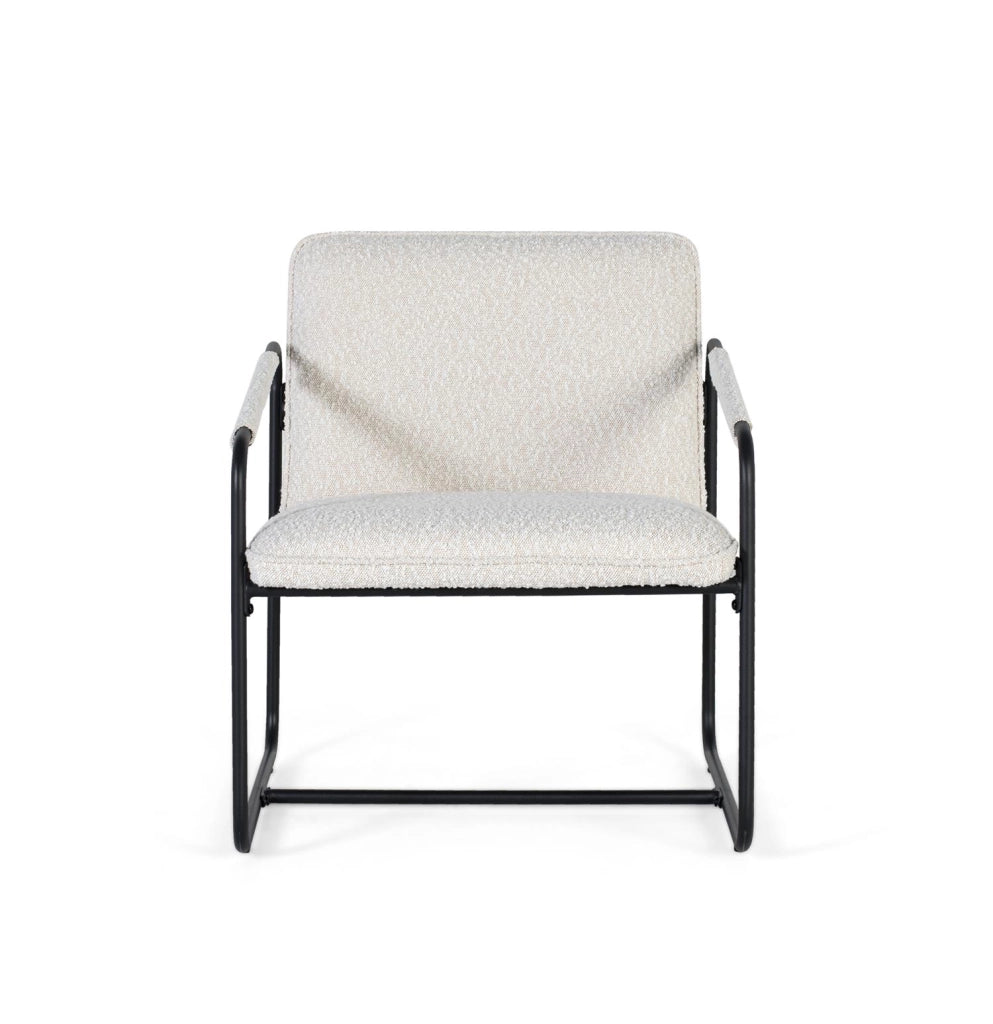 Set di due poltrone rivestite in tessuto beige e trapuntate
