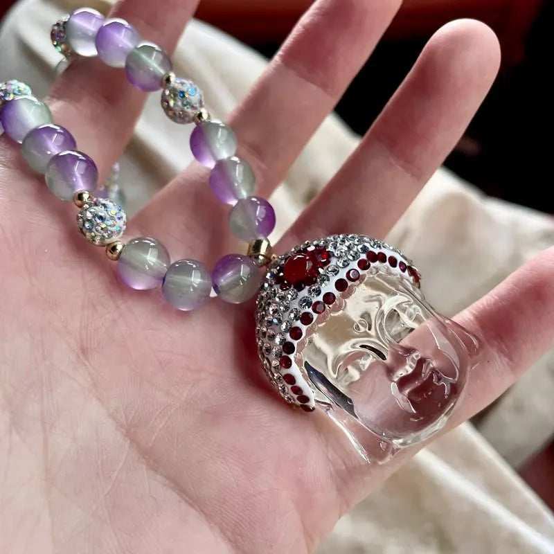 Collana con ciondolo Buddha in cristallo: gioiello fatto a mano con perline