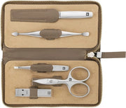 Set di cura unghie professionale 5 pezzi - in satinato - acciaio inossidabile - con borsa in pelle taupe e chiusura a zip