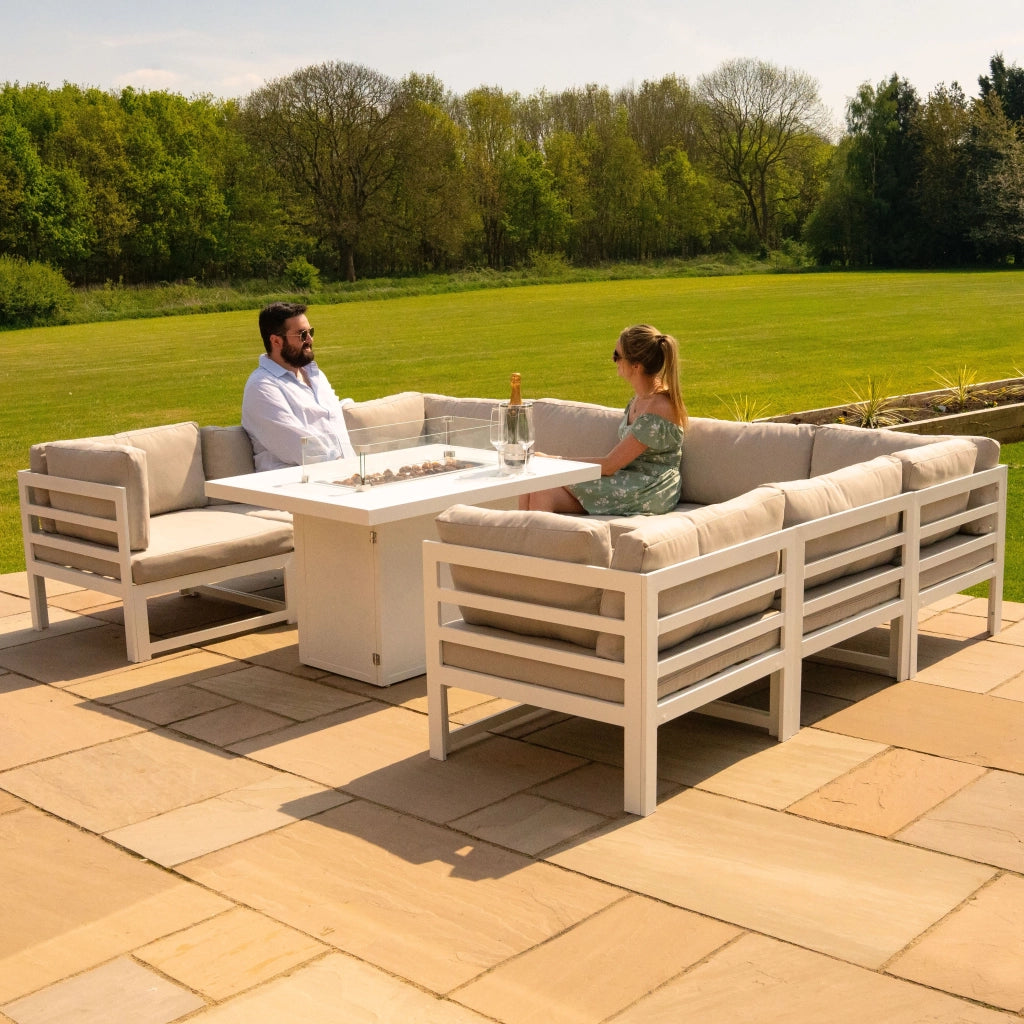 Set da Giardino Modulabile Bianco 9 Pezzi con Divano, Tavolo e Braciere da Esterno