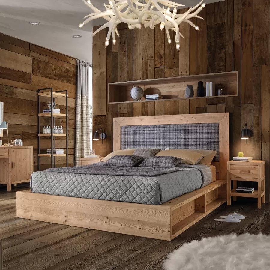 Letto cortina matrimoniale in legno massello di abete con vani laterali