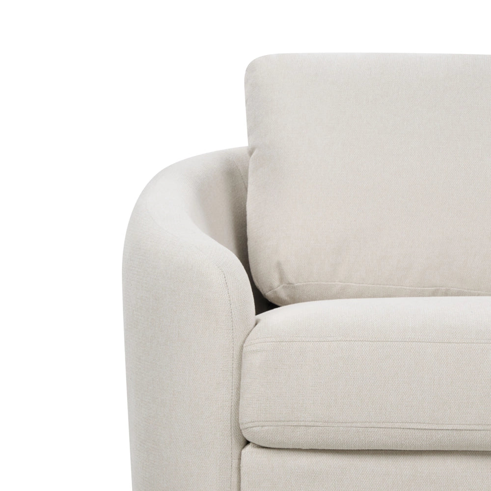 Divano 2 posti in tessuto beige chiaro con piedi dorati curve morbide stile glamour elegante soggiorno