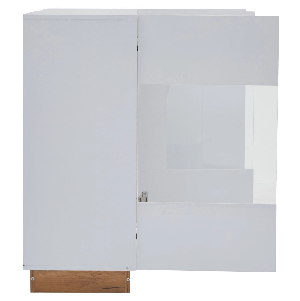 Credenza con 3 ante; luci LED RGB e finitura lucida in truciolato bianco