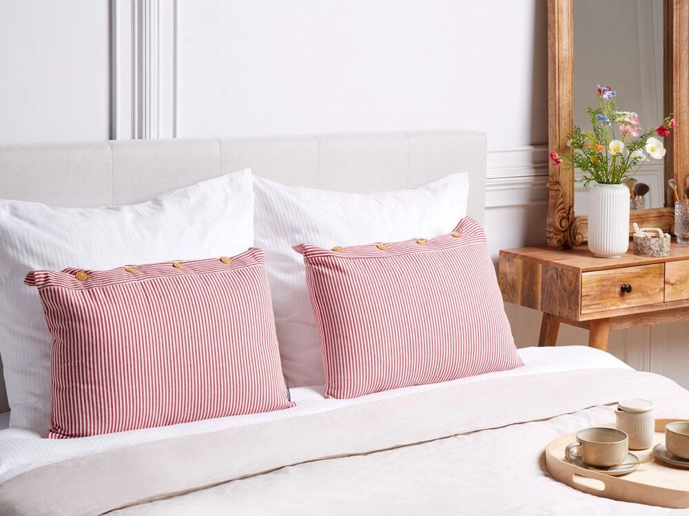 Set di 2 cuscini decorativi in cotone rosso e bianco 40 x 60 cm con motivo a strisce e bottoni Accessori decorativi retrò Camera da letto Soggiorno