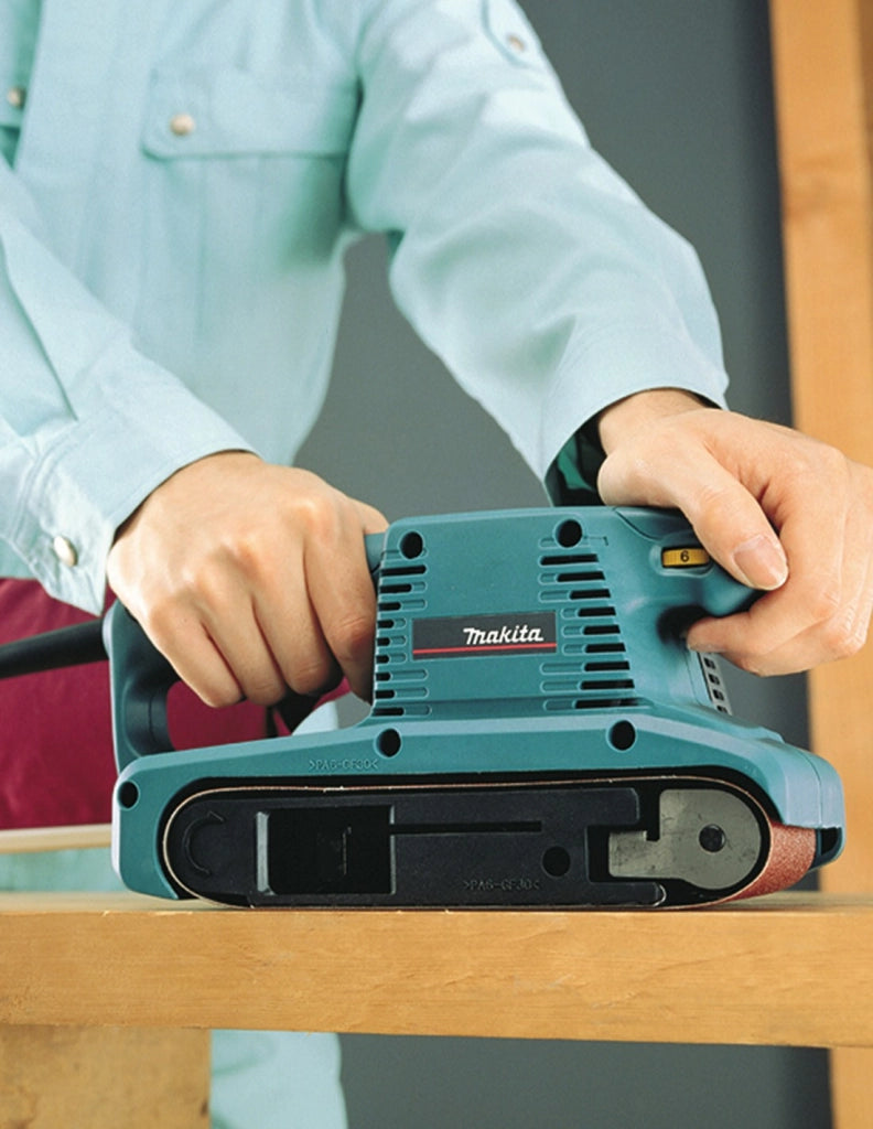 Levigatrice a Nastro MAKITA 9911 (650 W)