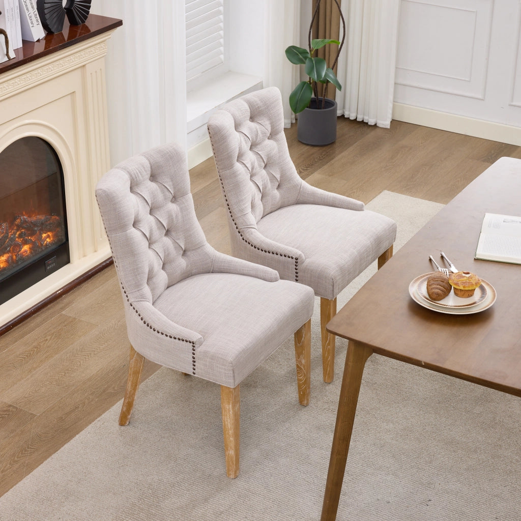 Sedia da pranzo imbottita - con schienale decorativo e gambe in quercia - in tessuto beige