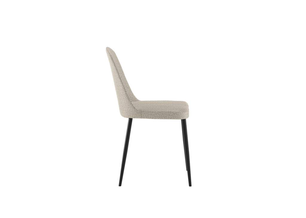 Sedia da pranzo Tamara con struttura in polipropilene e rivestimento in tessuto beige, gambe in metallo nero - Design contemporaneo