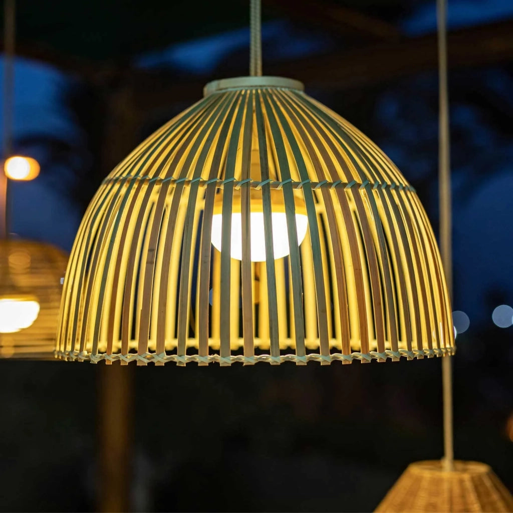 LÚZETE - LAMPADA A SOSPENSIONE PER ESTERNI SENZA CAVO REONA 30 BATTERIA RICARICABILE