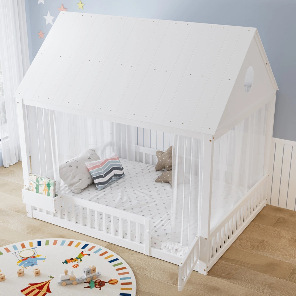 Letto singolo per bambini 140x200 cm con dettagli a finestra e piccolo vano contenitivo