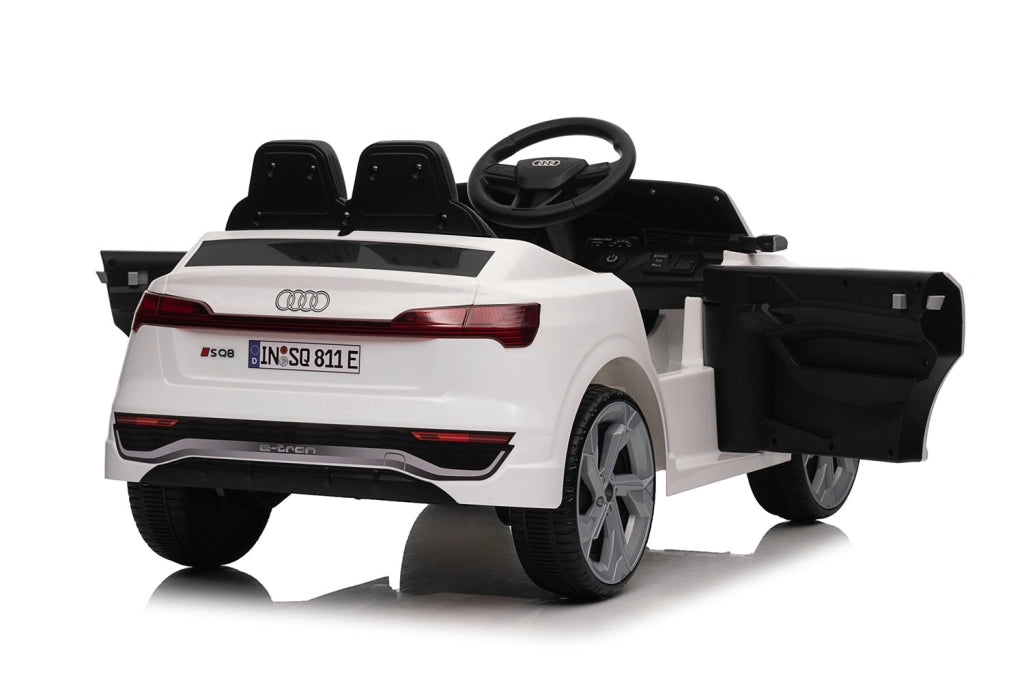 Macchina Elettrica per Bambini Licenza Ufficiale Audi SQ8 12V 4,5Ah Bianco
