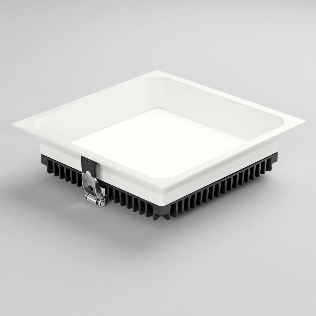 INC-XANTO-Q220 INCASSO LED XANTO BIANCO QUADRATO 28W CCT 3000K / 4000K / 6000K 3750LM 22X22X5,5CM