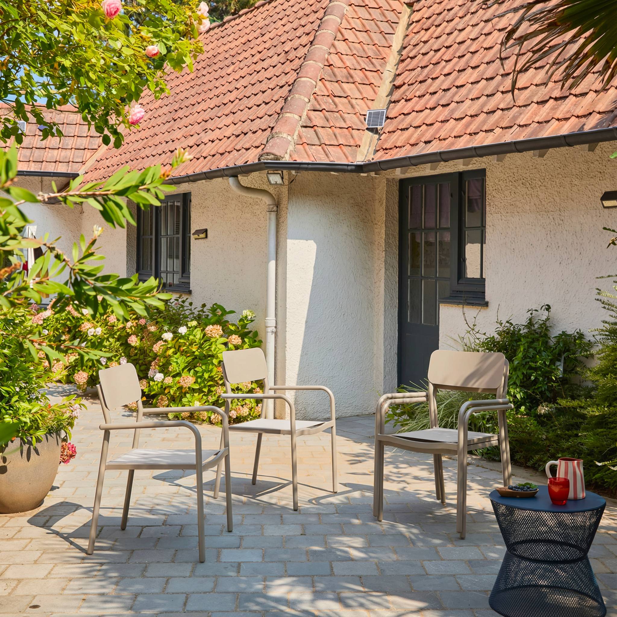 Set di 4 sedie da giardino impilabili in alluminio e textilene, beige