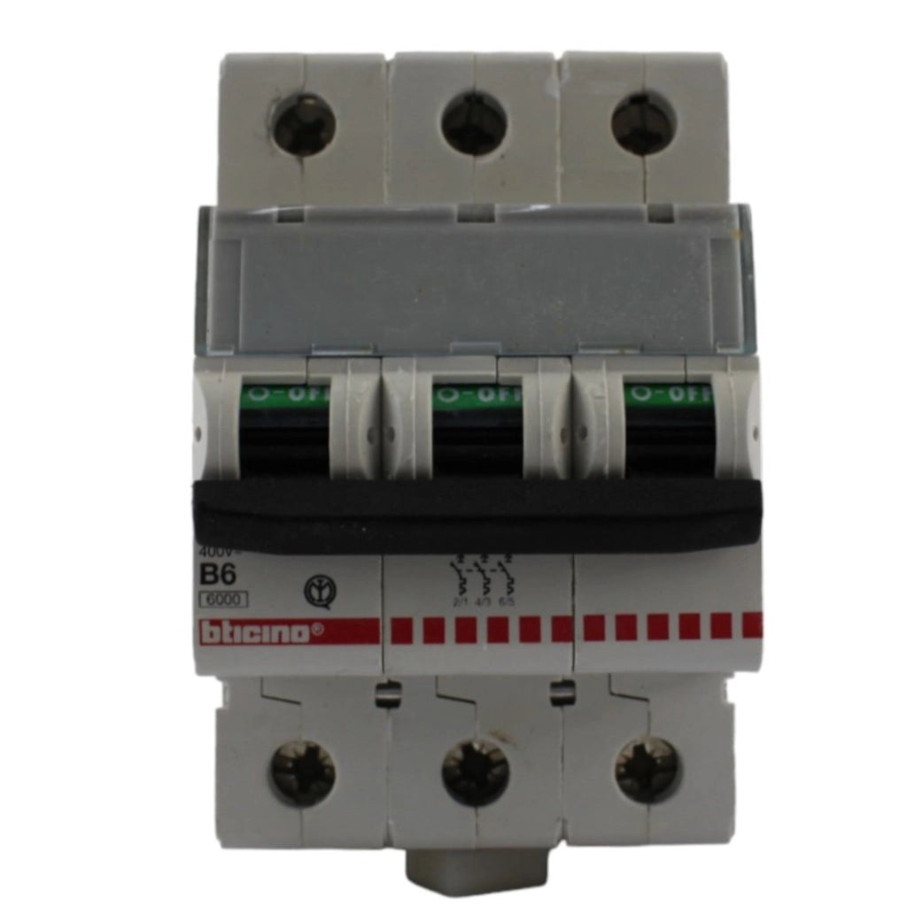 Interruttore magnetotermico 3P 3modulo 6A Bticino