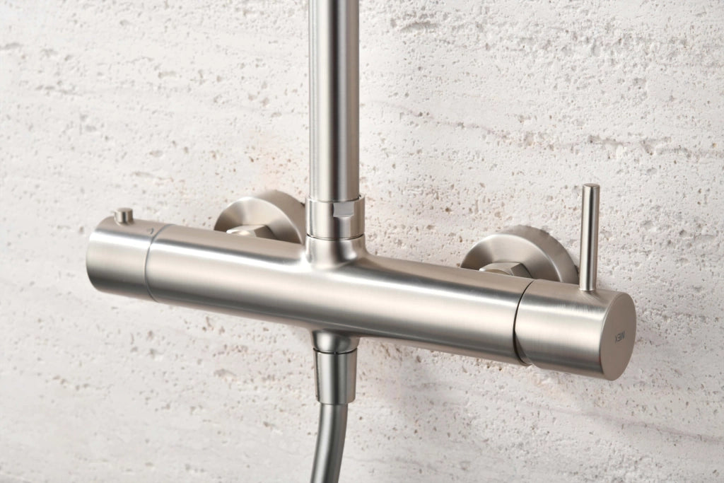 IMEX Colonna Doccia Miscelatore Monza Monocomando, Asta Estensibile, Soffione 20 cm Anticalcare, Cartuccia Ceramica 35 mm, Acciaio/Ottone, Nikel Spazzolato, Imex-BDM039-NQ