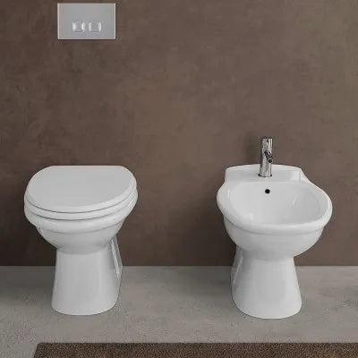 Set di sanitari serie Karla composto da wc  bidet e copriwater