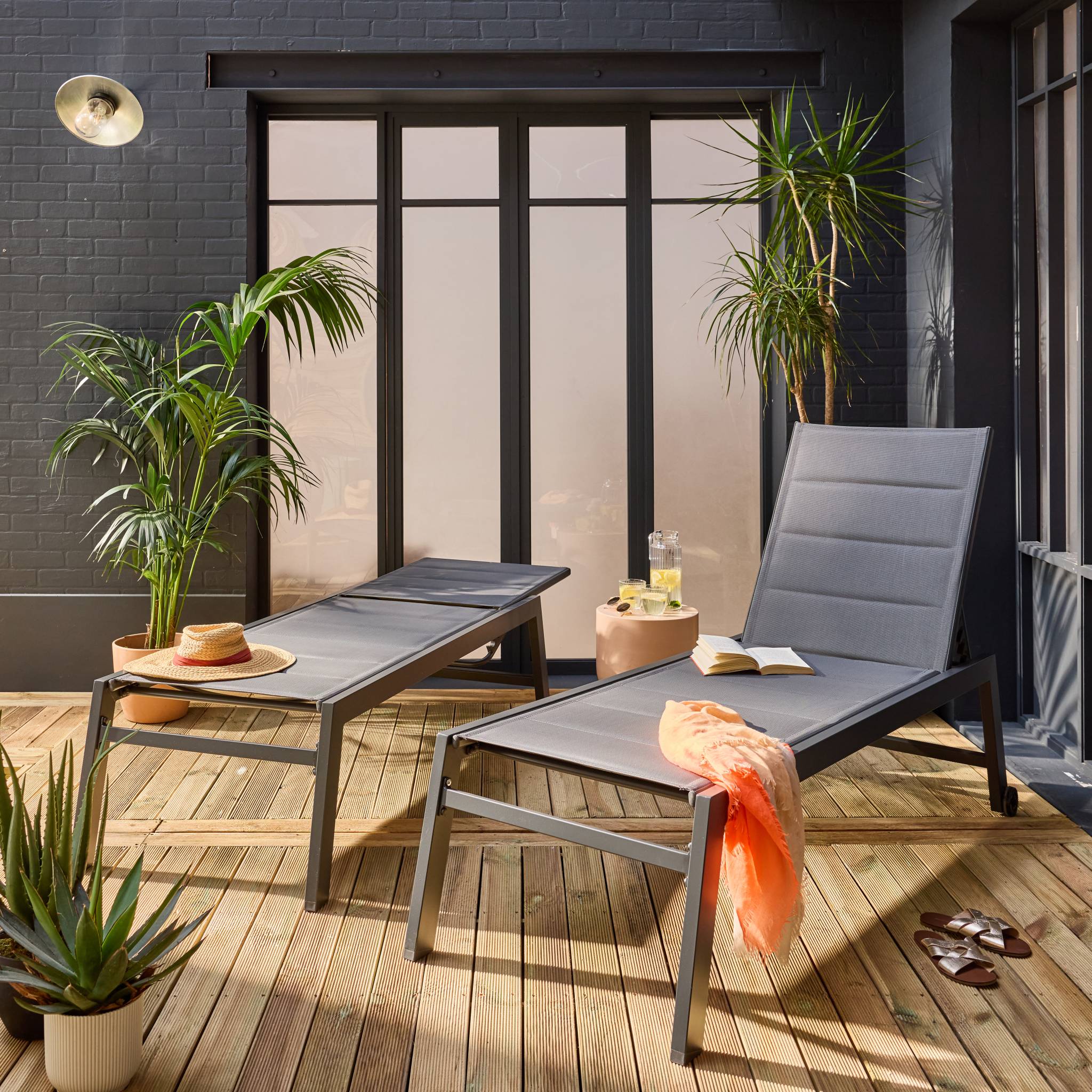 Set di 2 lettini prendisole multiposizione in textilene trapuntato e