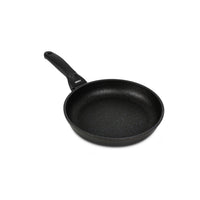 Padella Bassa Black Plus, Nero, Alluminio Pressofuso, 32x32x4 cm, Risoli'