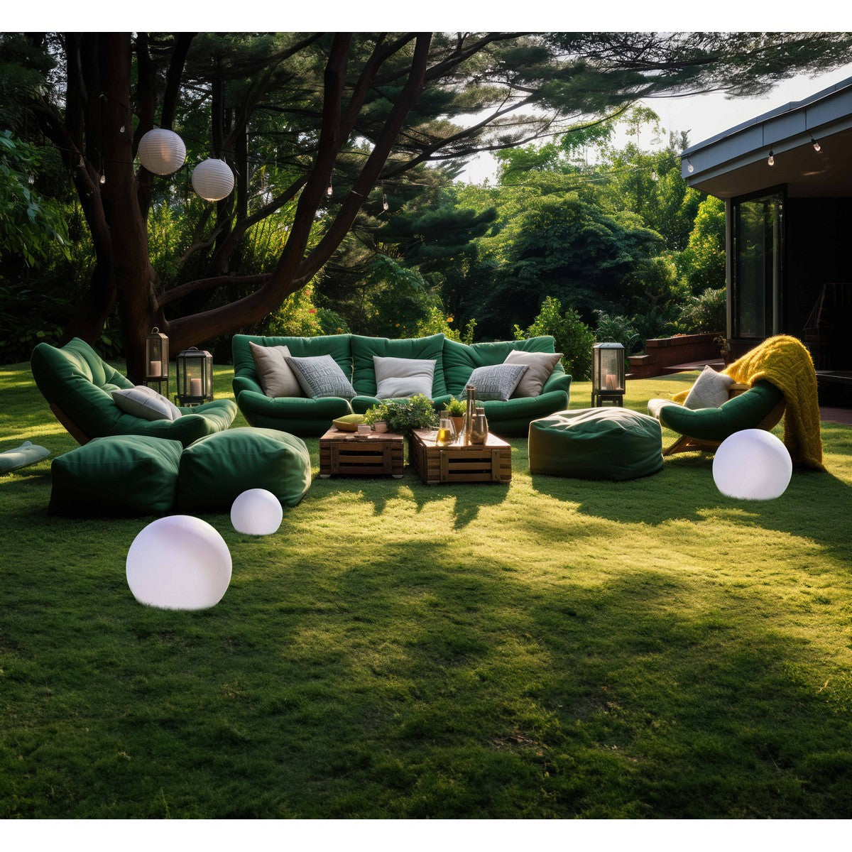 Lampada da Esterno Ricaricabile Lucilla, Bianco, Plastica, 25x25x25 cm, Majestic