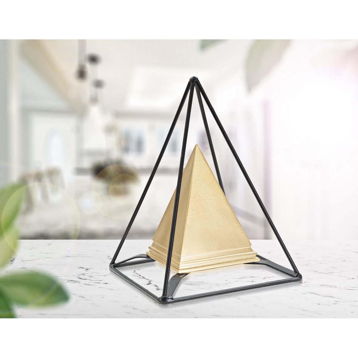 Scultura Piramide 1, Oro, Poliresina, 15x15x19,5 cm, Seven Design