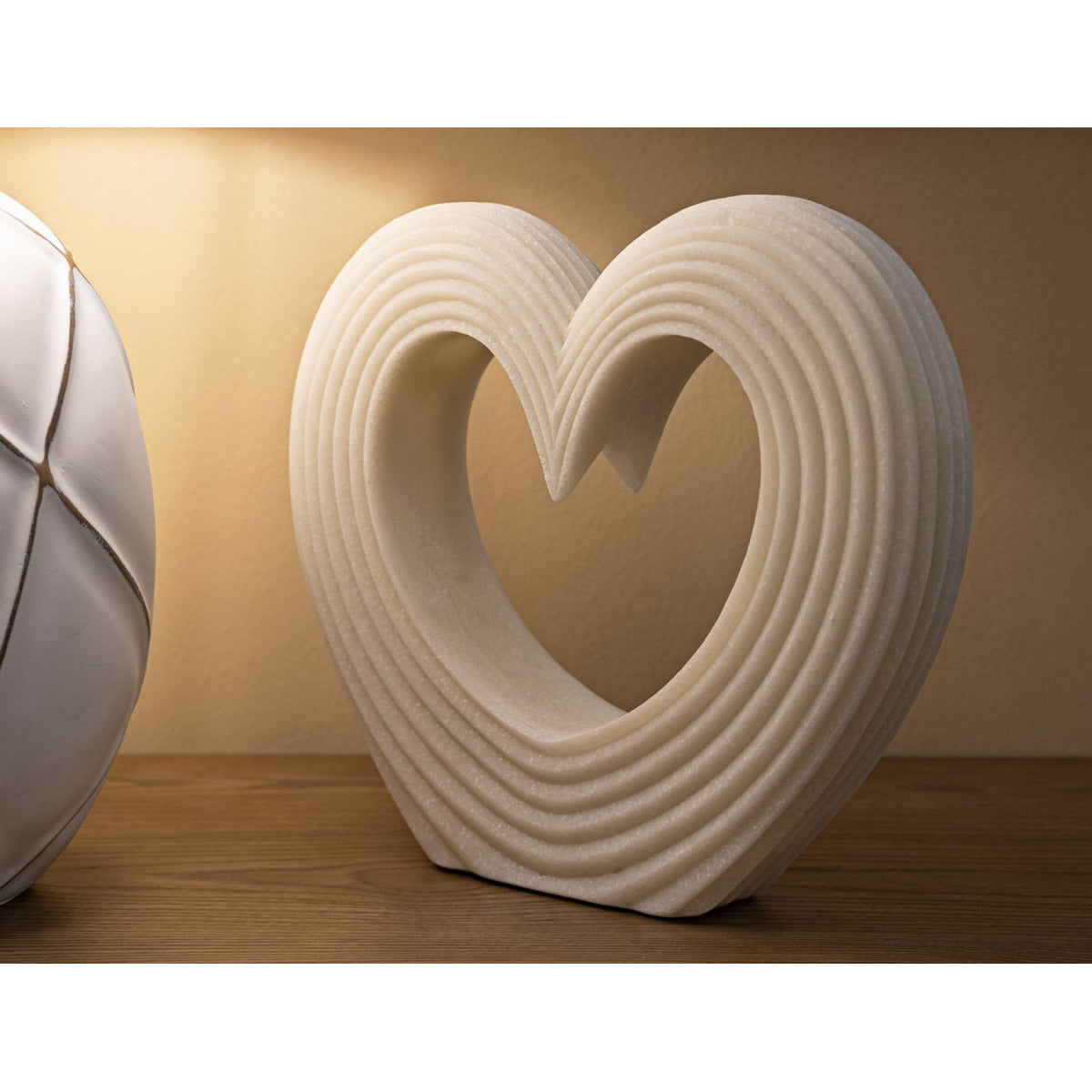 Scultura Cuore 12, Bianco, Poliresina, 30x7x26 cm, Seven Design