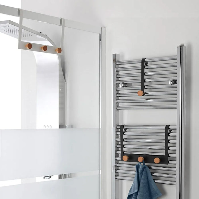 Appendiabiti da porta e termoarredo in acciaio bianco e bambù Haiti