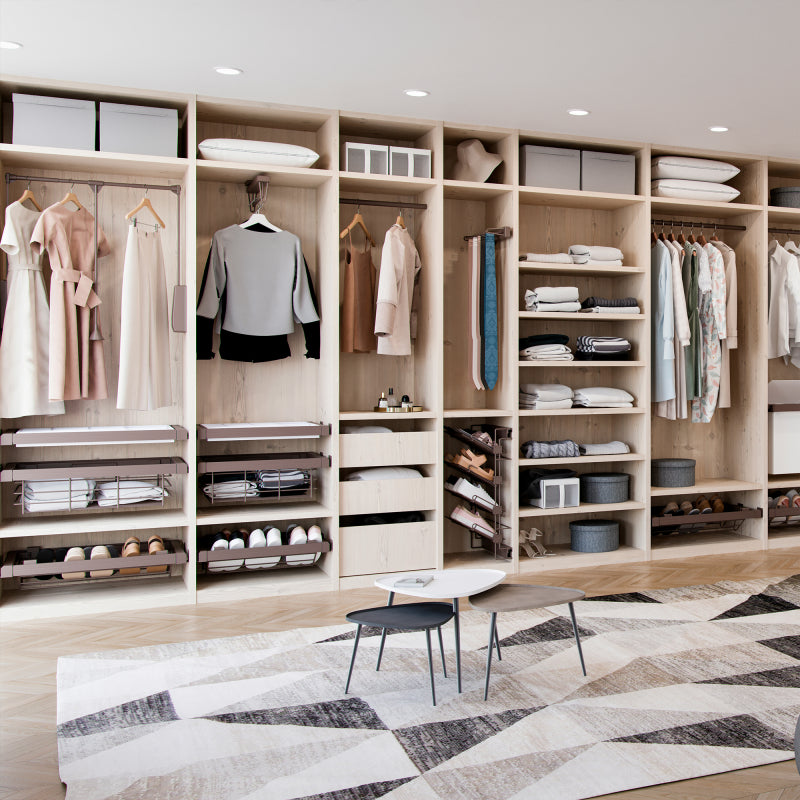 Appendiabiti per armadio Hang, 600 - 830, Verniciato moka, Acciaio e Tecnoplastica.