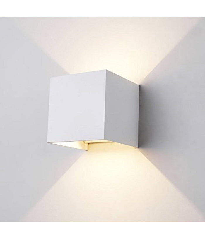 Applique A Led Faretto Cubo Lampada Da Parete Muro 12w Luce Doppia Ip65 Bianco         